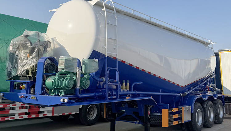 津巴布韦出售干散货罐车拖车