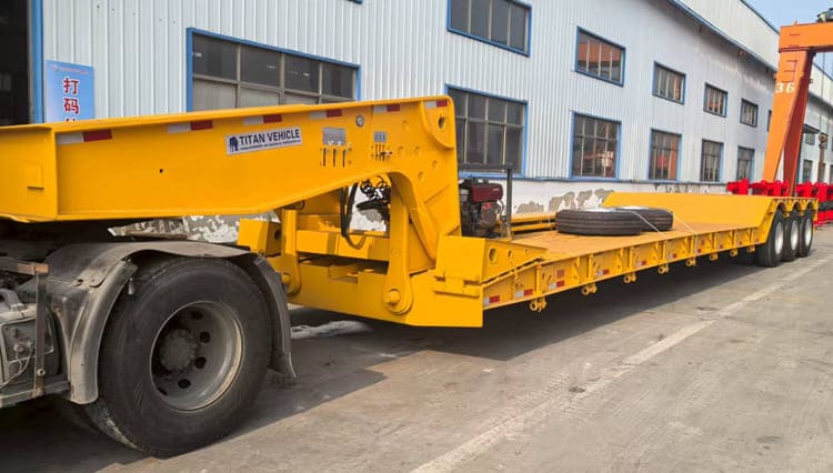 3 Axle 60 Ton Gooseneck Lowboy Trailer for Sale in Tanzania