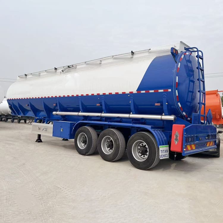 在售半挂油罐车