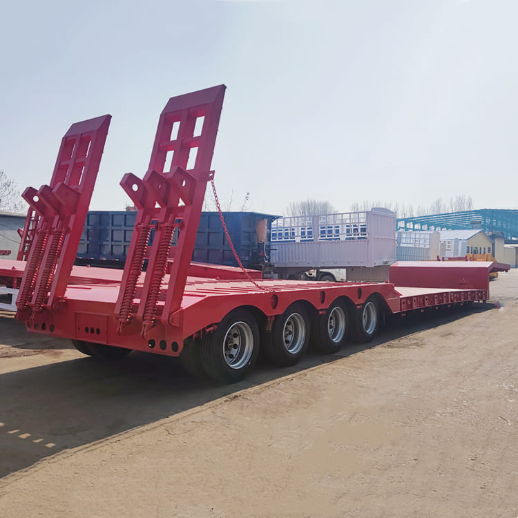 四桥低平板半挂车