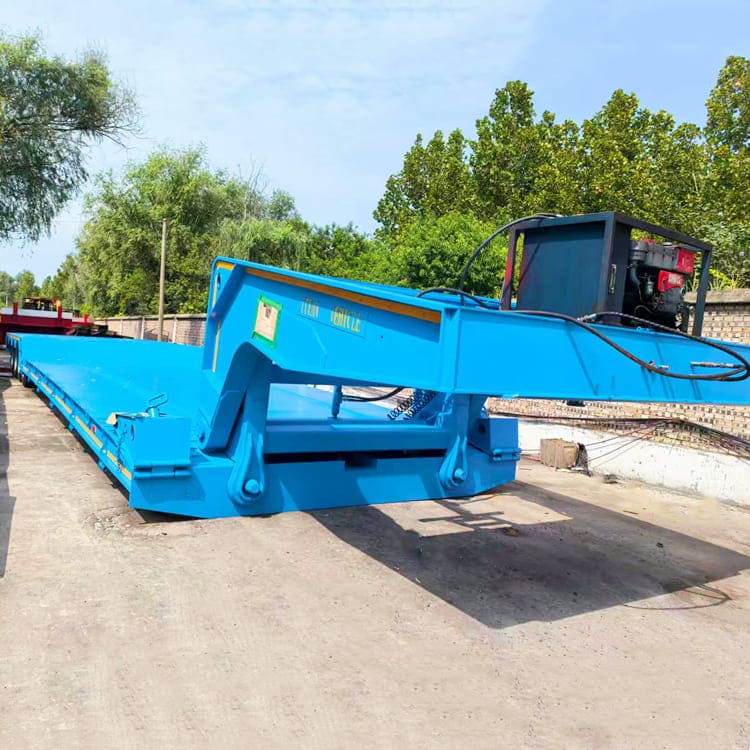 4线8轴可拆卸颈式拖车